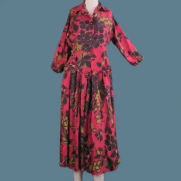 Vintage Silk 2 Piece Skirt & Blouse - Picture 6 of 17